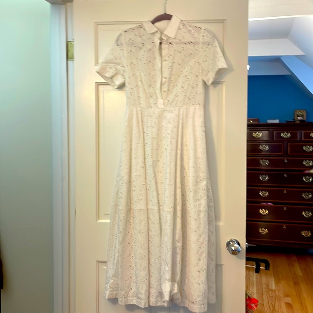 White islet dress